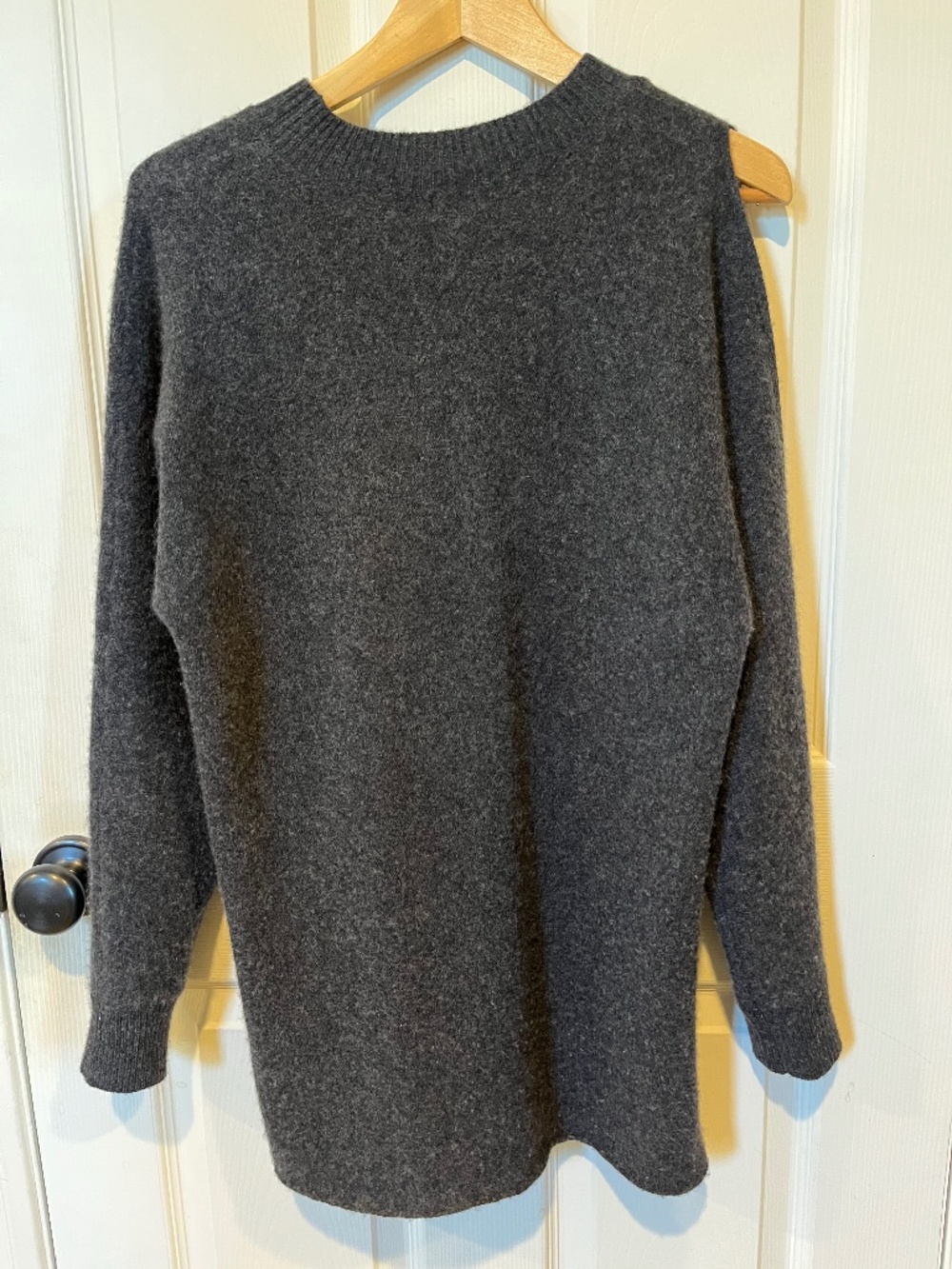 C by Bloomingdales XS Charcoal Grey 100% Cashmere One Shoulder Cutout Sweater